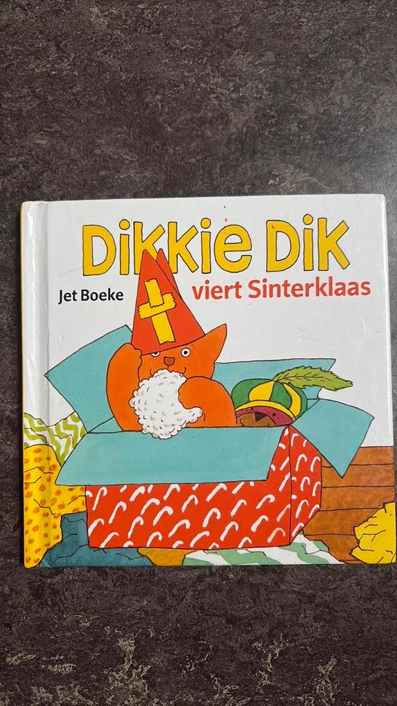Jet Boeke - Dikkie Dik viert Sinterklaas, Boeken, Prentenboeken en Plaatjesalbums, Zo goed als nieuw, Ophalen of Verzenden