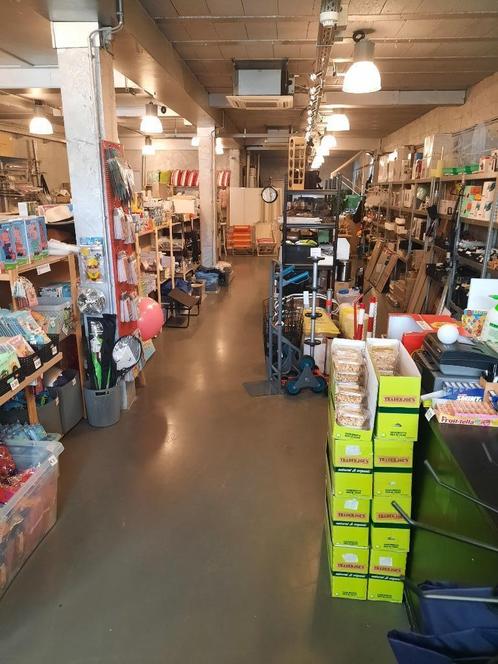 Winkel in huis en tuin artikelen ter overname, Zakelijke goederen, Exploitaties en Overnames
