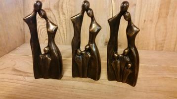 bronzen beeld / Familie met 1,2 en 3 KINDEREN/ brons beschikbaar voor biedingen