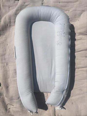 Babynestje DockATot/Sleepyhead Deluxe+ Lichtgrijs gestreept. beschikbaar voor biedingen