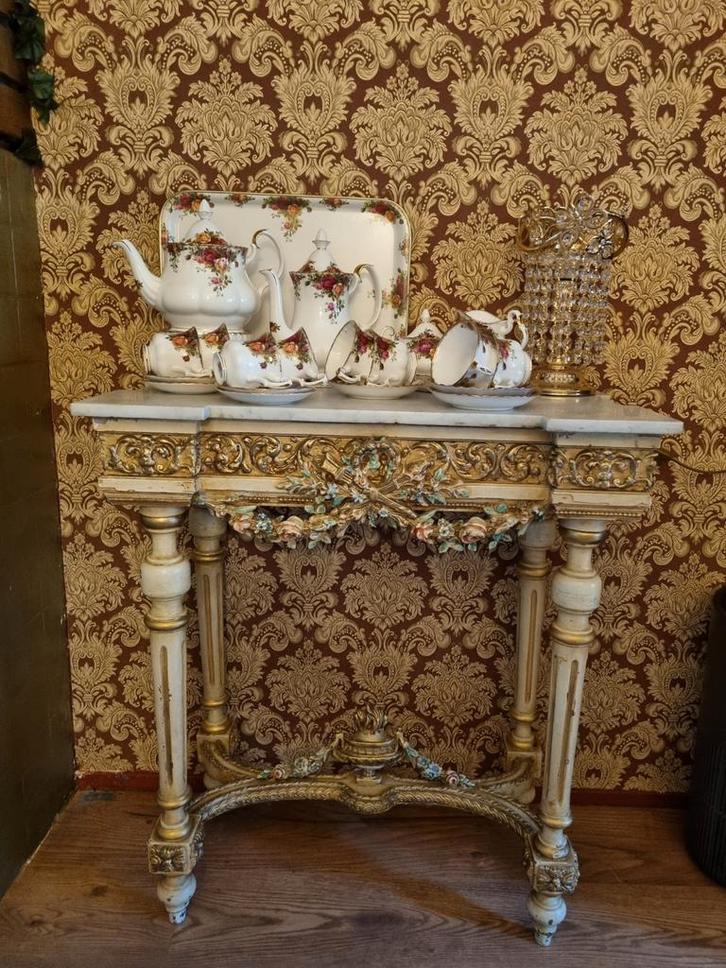 Antieke marmeren tafel met details, Antiek en Kunst, Antiek | Meubels | Tafels, Ophalen