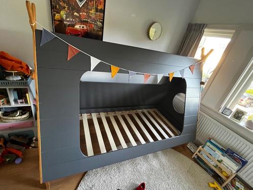 Tipi bed - kinderbed - grijs, Kinderen en Baby's, Kinderkamer | Bedden, Gebruikt, 180 cm of meer, 85 tot 100 cm, Lattenbodem, Ophalen