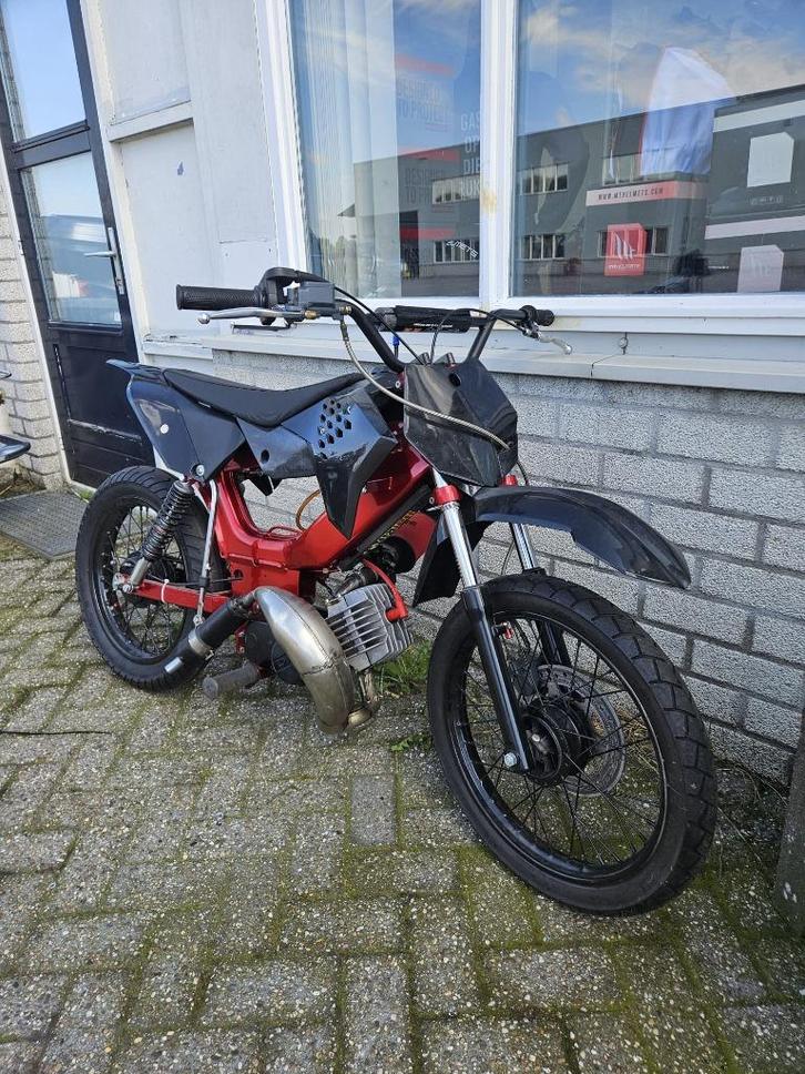 Tomos 74cc gilardoni brommer 2SP ktm-koppeling 10.2PK!, Fietsen en Brommers, Brommers | Tomos, Zo goed als nieuw, Standard, Maximaal 25 km/u