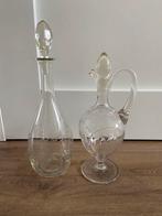 Oude glazen kristallen karaffen flessen met gravure slijpsel, Antiek en Kunst, Ophalen of Verzenden