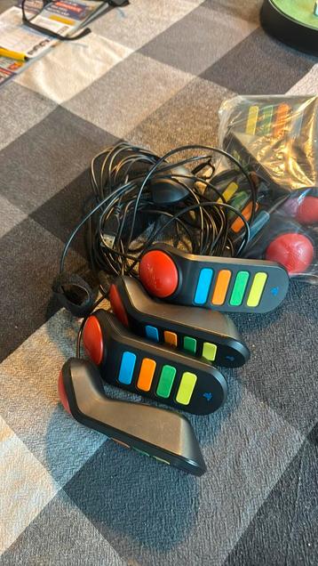 Playstation 2 Buzz controllers beschikbaar voor biedingen