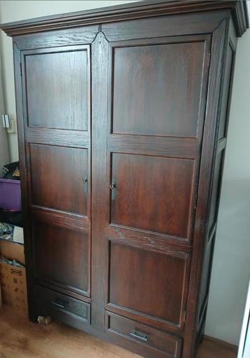 GRATIS Donkerhouten Kast (Deels Gedemonteerd) - 195x125 cm beschikbaar voor biedingen