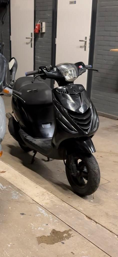 Zip 70cc Teruil, Fietsen en Brommers, Scooters | Yamaha, Gebruikt, Overige modellen, Maximaal 45 km/u, Benzine, Ophalen