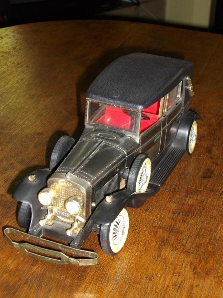 Modelauto Lincoln L Convertible Sedan 1928.   Met radio'tje., Hobby en Vrije tijd, Modelauto's | 1:18, Gebruikt, Auto, Overige merken