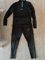 Nieuw nike trainingspak mt.S, Zwart, Nike, Nieuw, Ophalen of Verzenden