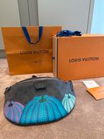 Louis Vuitton Bumbag Limited Edition, Sieraden, Tassen en Uiterlijk, Tassen | Schoudertassen, Ophalen of Verzenden, Zo goed als nieuw