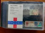 Ned. Antillen, map met 51 x Postzegelmapjes postfris
