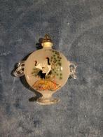 4 Chinese Parfumflesje verschillende voorstellingen, Antiek en Kunst, Ophalen