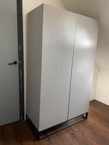 Cabino Dayley kledingkast beschikbaar voor biedingen