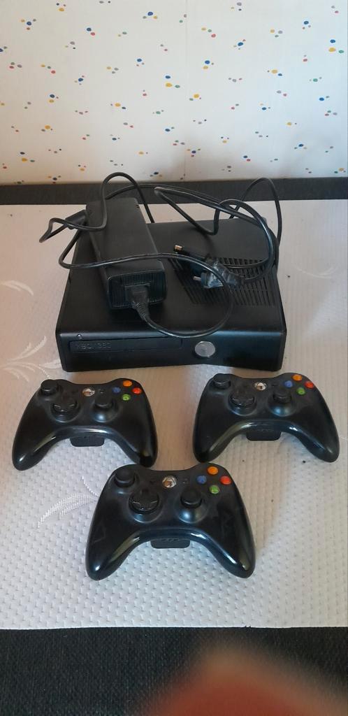 Xbox 360, Spelcomputers en Games, Spelcomputers | Xbox 360, Gebruikt, 250 GB, 360 S, Met 3 controllers of meer, Ophalen