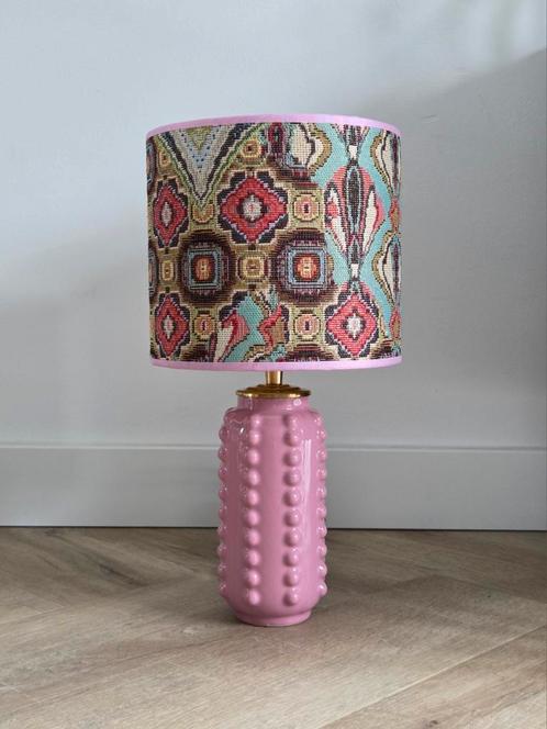 Lampenvoet Bubble Roze met Lampenkap, Huis en Inrichting, Lampen | Tafellampen, Zo goed als nieuw, Minder dan 50 cm, Ophalen of Verzenden