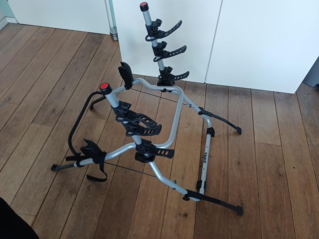 Fietsendrager voor achterklep  Thule 9103, Auto diversen, Fietsendragers, Ophalen, Zo goed als nieuw, Achterklepdrager