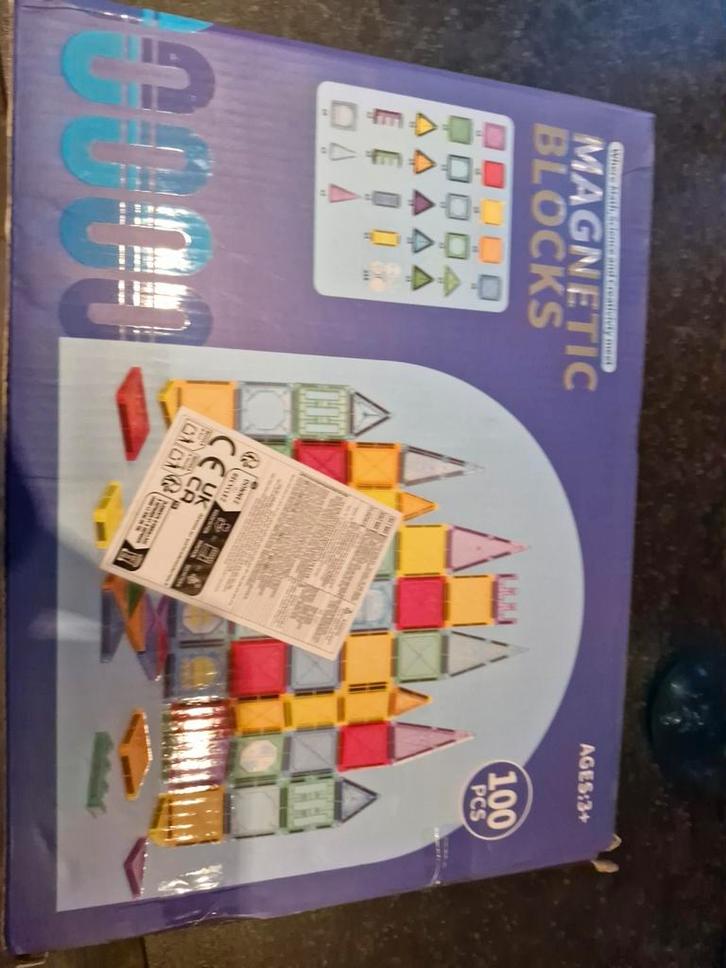 Magnetische Bouwstenen - 100 stuks, Hobby en Vrije tijd, Gezelschapsspellen | Overige, Zo goed als nieuw, Een of twee spelers