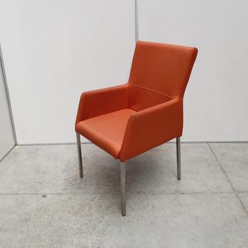 Partij 14x Vervoort fauteuils zorgstoelen oranje kunstleder beschikbaar voor biedingen