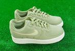 Nike Air Force 1 Low Unisex - Groen - Maat 39, Kleding | Dames, Schoenen, Verzenden, Nike, Nieuw, Sneakers of Gympen