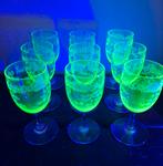 Negen Uranium port glaasjes ( Anna groen ), Antiek en Kunst, Antiek | Glas en Kristal, Ophalen of Verzenden