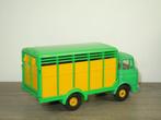 Berliet Gak with Cows - Dinky Toys 577 France 1:43, Hobby en Vrije tijd, Modelauto's | 1:43, Verzenden, Zo goed als nieuw, Bus of Vrachtwagen