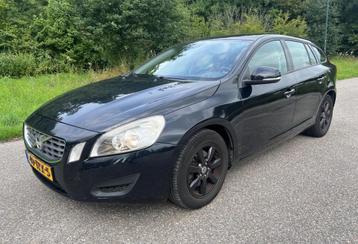 Volvo V60 1.6 T3 Kinetic Automaat-- Clima-- Leer-- Elec.Rame beschikbaar voor biedingen