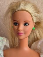 Barbie met vier jurkjes, Verzamelen, Poppen, Verzenden, Zo goed als nieuw, Pop