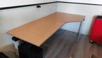 Groot Ahrend hoek bureau, Huis en Inrichting, Ophalen, In hoogte verstelbaar, Zo goed als nieuw, Bureau