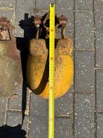 2 stuks oude drinkbakken vee / koeien / paarden - bloembak, Ophalen