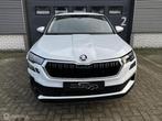 Skoda Karoq 1.5 TSI ACT Sportline AUTOMAAT/DIG COCKPIT, Stof, Zwart, 4 cilinders, 150 pk
