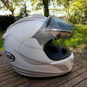 Arai motorhelm Chaser Medium beschikbaar voor biedingen