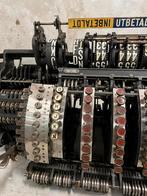 Groot antiek leermodel binnenwerk kassa National groot!, Ophalen