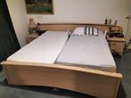 Electronisch verstelbaar 2-persoonsbed + nachtkastjes, Huis en Inrichting, Verstelbaar, Beige, Tweepersoons, Ophalen of Verzenden
