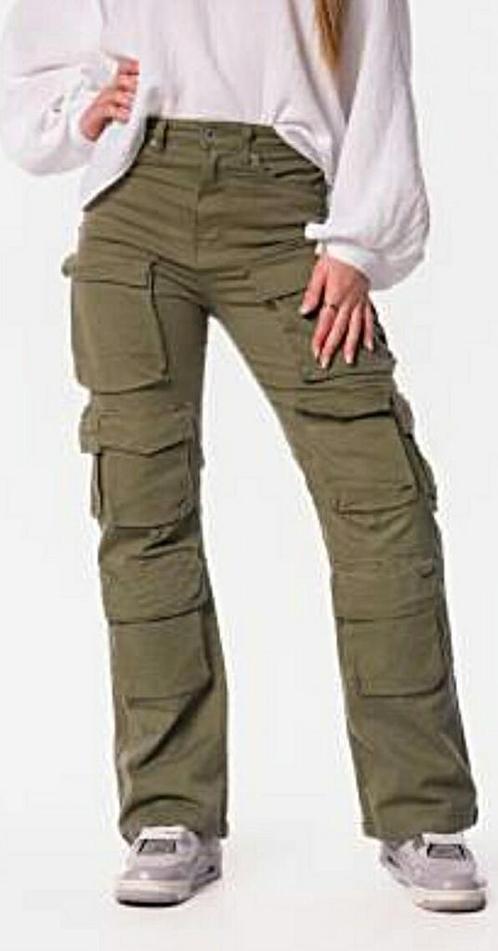 Cargo broek, Kleding | Dames, Broeken en Pantalons, Nieuw, Maat 38/40 (M), Beige, Lang, Ophalen of Verzenden