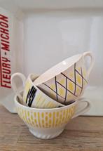 Vintage franse kopjes, geel zwart, grafisch design, Antiek en Kunst, Antiek | Servies los, Ophalen of Verzenden