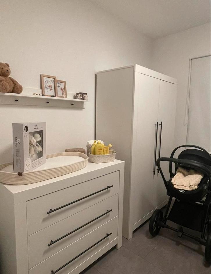 Europe Baby Vittoria III Commode + Kast + Wandrek, Kinderen en Baby's, Kinderkamer | Commodes en Kasten, Zo goed als nieuw, Commode