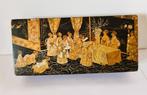 Antiek Chinees doos met Chinoiserie decor., Ophalen of Verzenden
