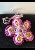Leuk haakwerk, paas decoratie voor 6 paaseitjes. roze + lila, Diversen, Pasen, Ophalen of Verzenden, Nieuw