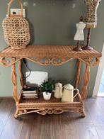 Schitterende sidetable, uniek model van rotan/ riet, Huis en Inrichting, Ophalen, 50 tot 100 cm, Zo goed als nieuw, 25 tot 50 cm