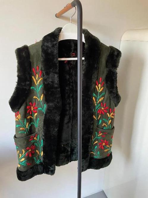 XL/XXL Waistcoat gilet vest Vintage Leer Suede Groen Bloemen, Kleding | Dames, Bodywarmers, Zo goed als nieuw, Maat 46/48 (XL) of groter