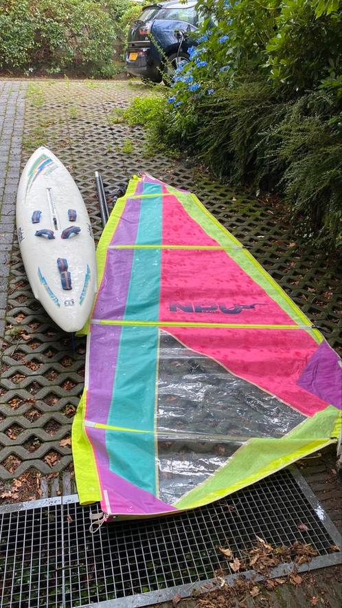 Gezin-surfplank Mistral Malibu Compleet., Watersport en Boten, Windsurfen, Zo goed als nieuw, Complete set, 300 cm of meer, 5 tot 7 m²