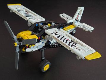 Lego Technic 42198 Jungle Vliegtuig beschikbaar voor biedingen