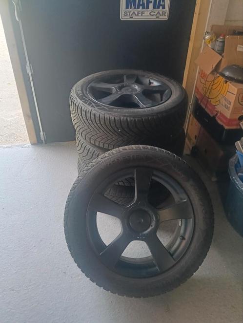 Winterbanden op 16 inch velgen VW/Seat/Skoda, Auto-onderdelen, Banden en Velgen, Banden en Velgen, Winterbanden, 16 inch, 205 mm