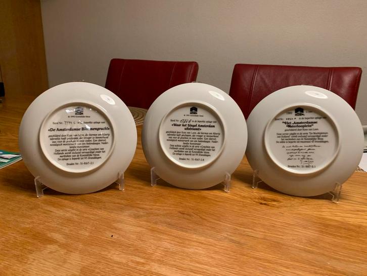Drie Koninklijke Tichelaar Makkum Borden Amsterdam, Antiek en Kunst, Antiek | Wandborden en Tegels, Ophalen