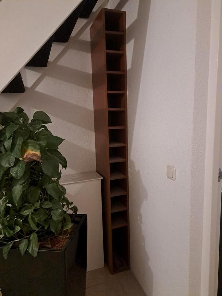 Flessenkast kersenhout, 215 cm hoog, Huis en Inrichting, Kasten | Overige, Gebruikt, Ophalen