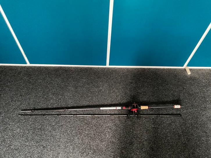 Heavy baitcast combo’s 2,7m 0-120gram incl gevlochten draad, Watersport en Boten, Hengelsport | Roofvissen, Nieuw, Complete set