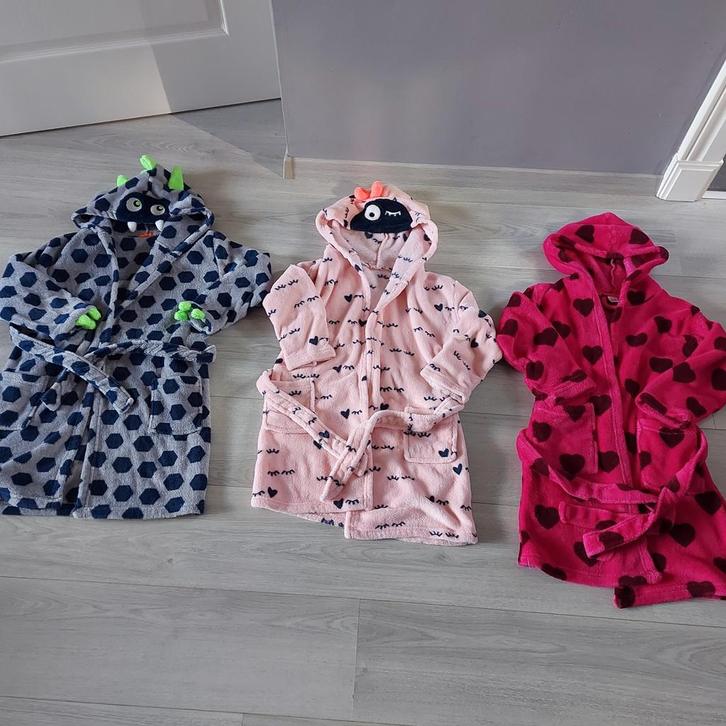 3 badjassen maat 122/128 Hema en Europe kids, Kinderen en Baby's, Kinderkleding | Maat 122, Gebruikt, Meisje, Jurk of Rok, Ophalen of Verzenden