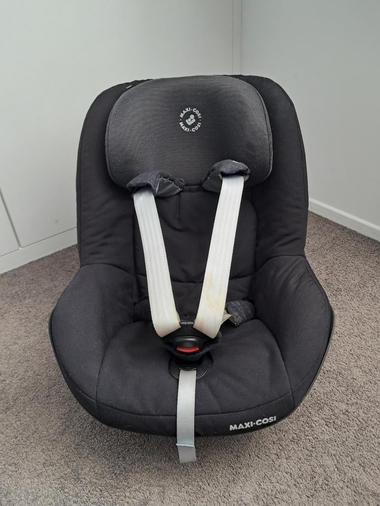 Autostoel Maxi-Cosi Pearl + FamilyFix, Kinderen en Baby's, Autostoeltjes, 9 t/m 18 kg, Ophalen of Verzenden, Zo goed als nieuw