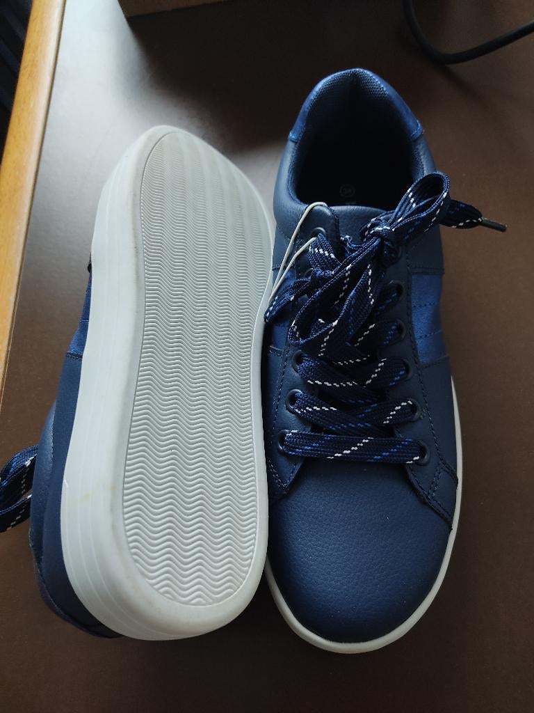 Nieuwe dames schoenen 38, Blauw, Nieuw, Ophalen of Verzenden, Sneakers of Gympen