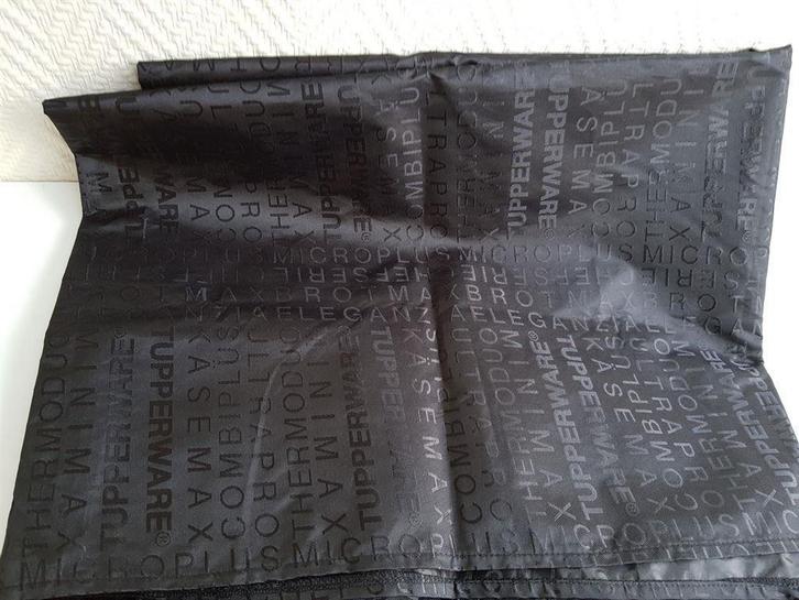 T061Tafelkleed, zwart, 146x172cm, Tupperware, Huis en Inrichting, Keuken | Tupperware, Zo goed als nieuw, Overige typen, Ophalen of Verzenden